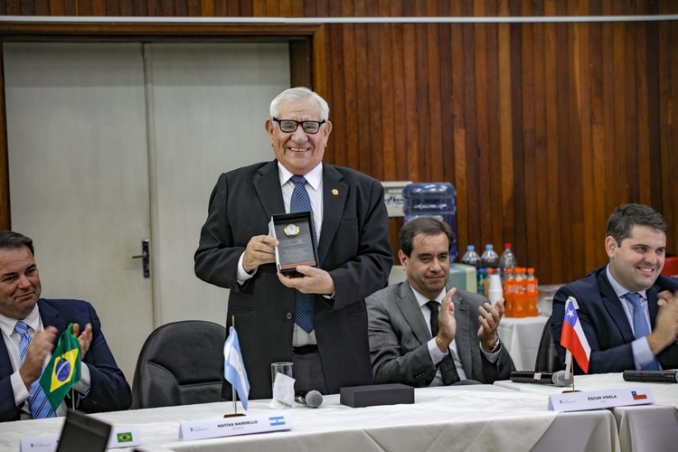 PREMIO DR. VICENTE ASTUDILLO 2019